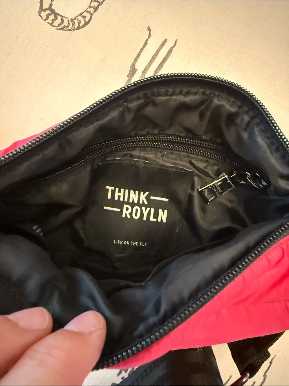 Think Rolyn Bag - Picture 7 of 8